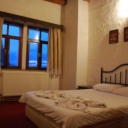 Yasin'S Place Backpackers Cave Hostel Гьореме Екстер'єр фото