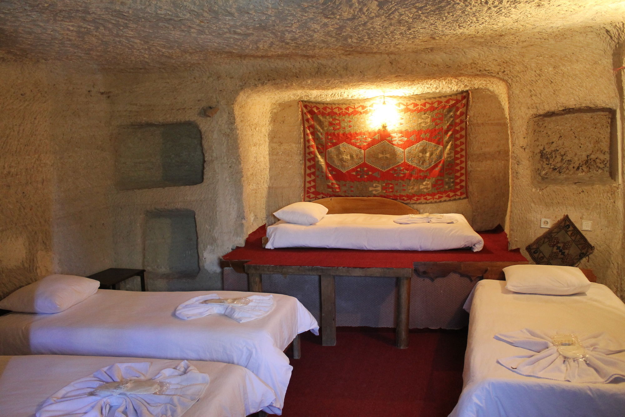 Yasin'S Place Backpackers Cave Hostel Гьореме Екстер'єр фото